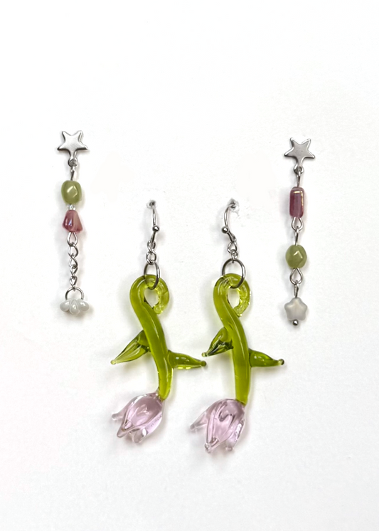 strawberry matcha latte doubles (in silver)